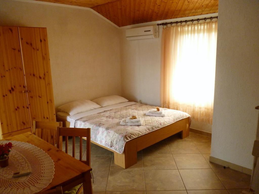 Studio Apartments Matos Seline Buitenkant foto